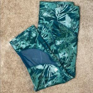 All in Motion High-Waisted Capri Leggings XXL